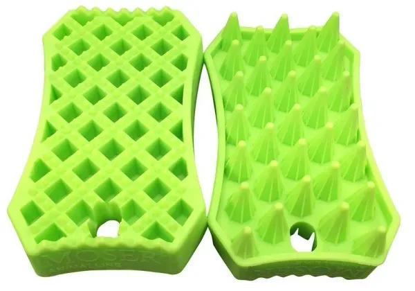 Moser Sheddy rubber pet grooming brush