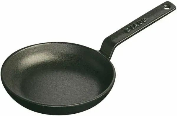 Staub cast iron mini pan — 12 cm